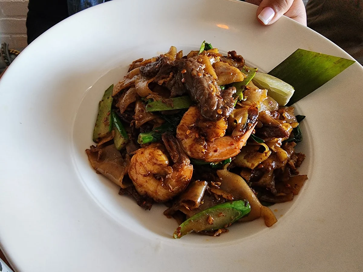 pad see ew ผัดซีอิ้ว